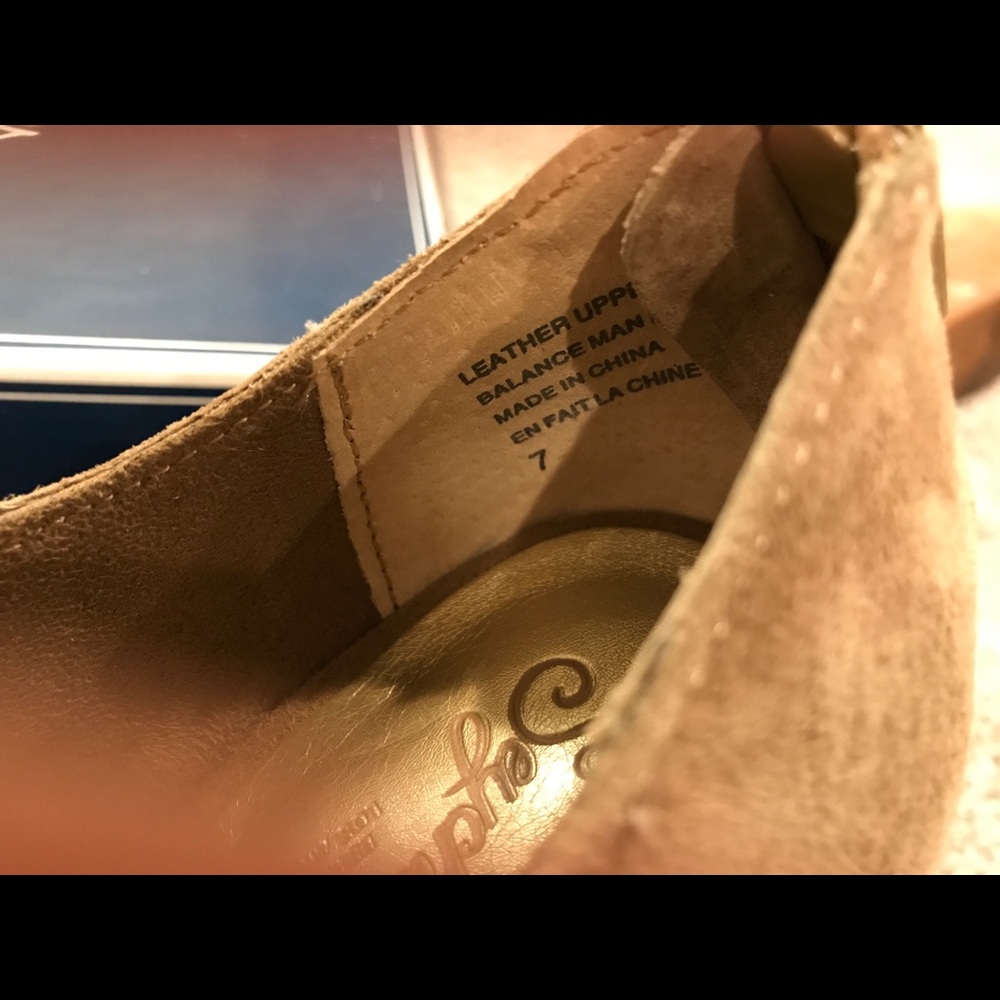 Seychelles Down to the Wire Taupe Suede Wedge, Sz7 - Picture 7 of 7